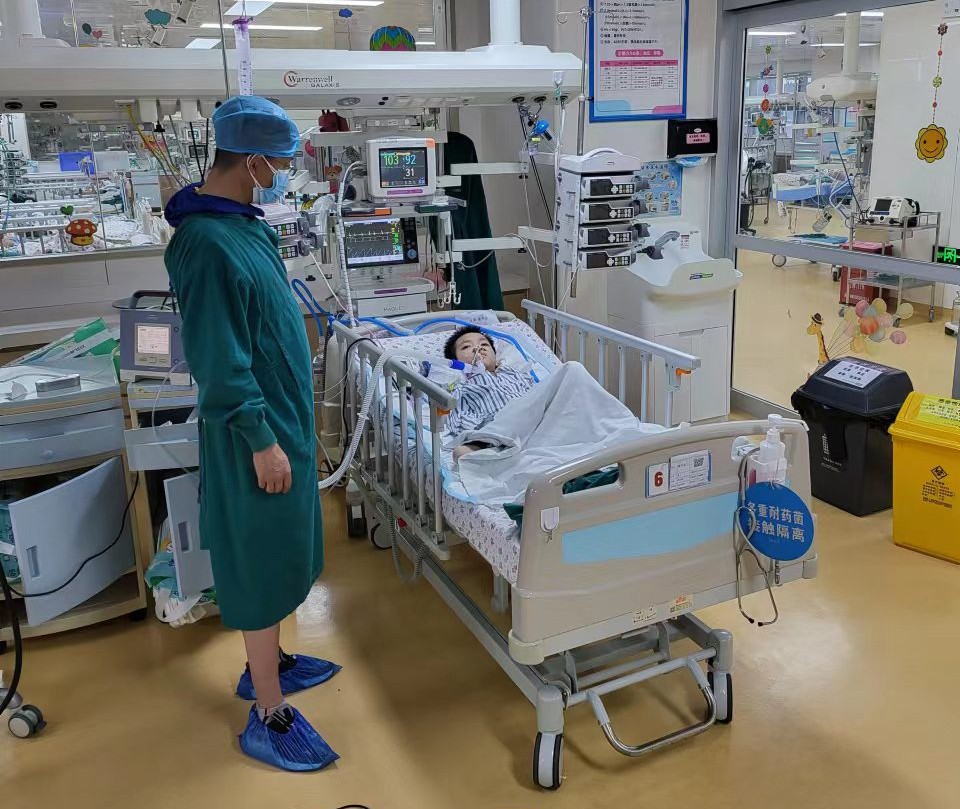 同仁市跨省救护车出租公司